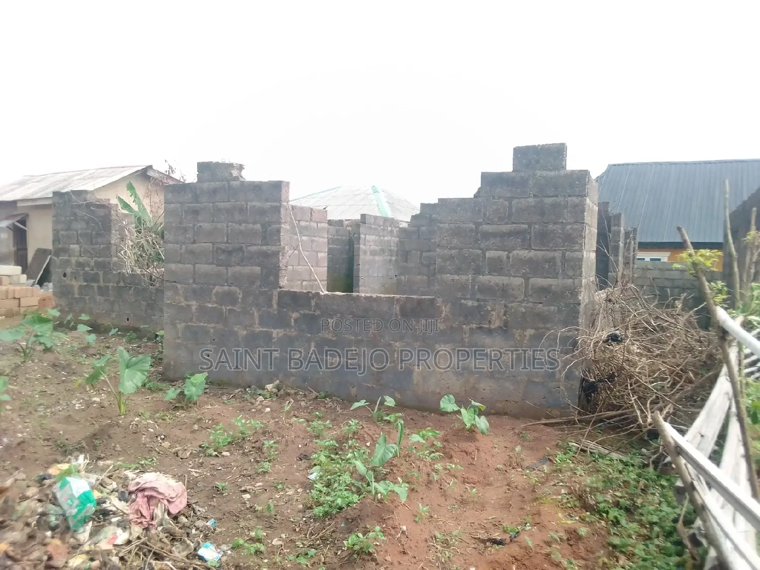3bdrm Bungalow in Agura-Alaro Cda., Gberigbe for sale