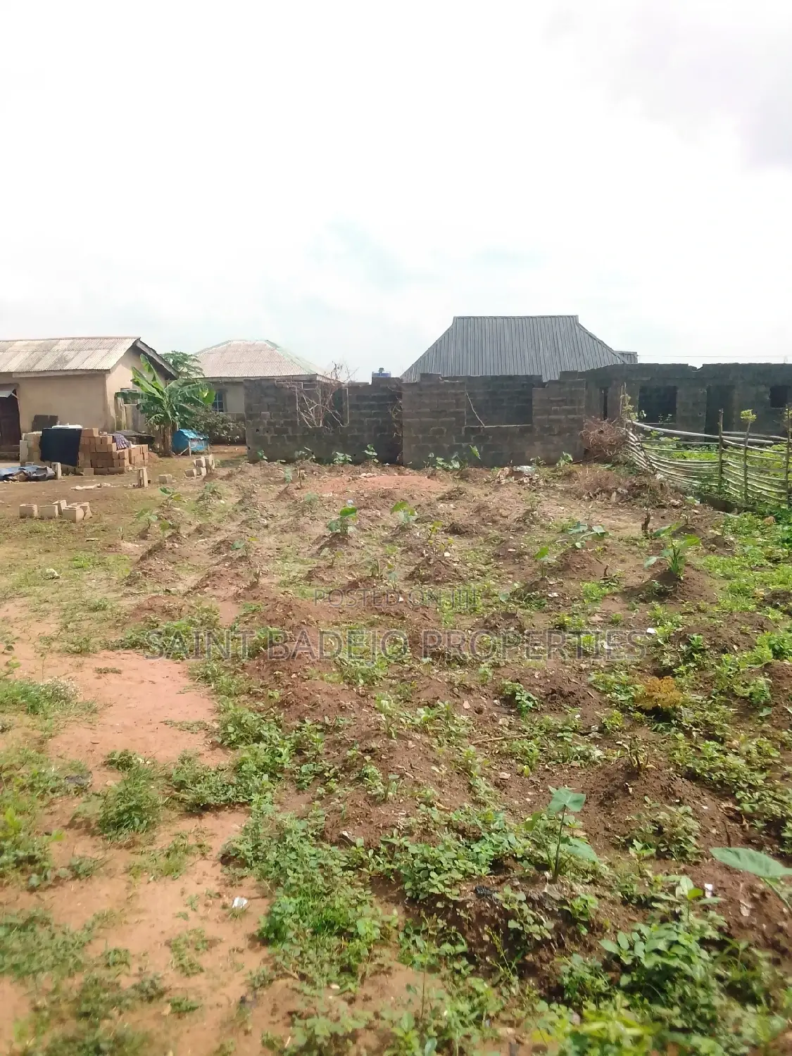 3bdrm Bungalow in Agura-Alaro Cda., Gberigbe for sale