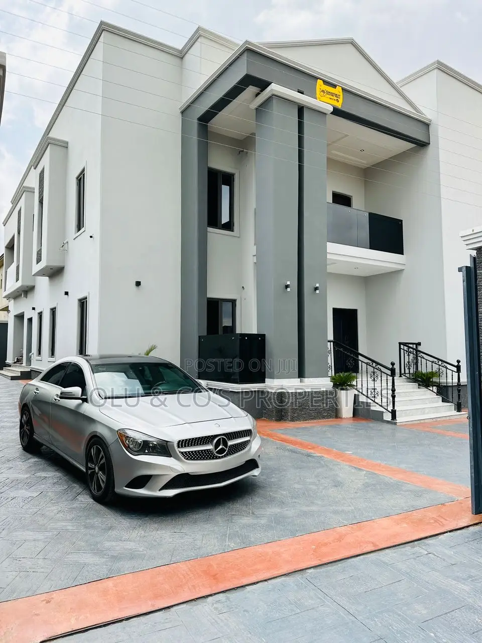 4bdrm Duplex in Apo Resettlement for sale