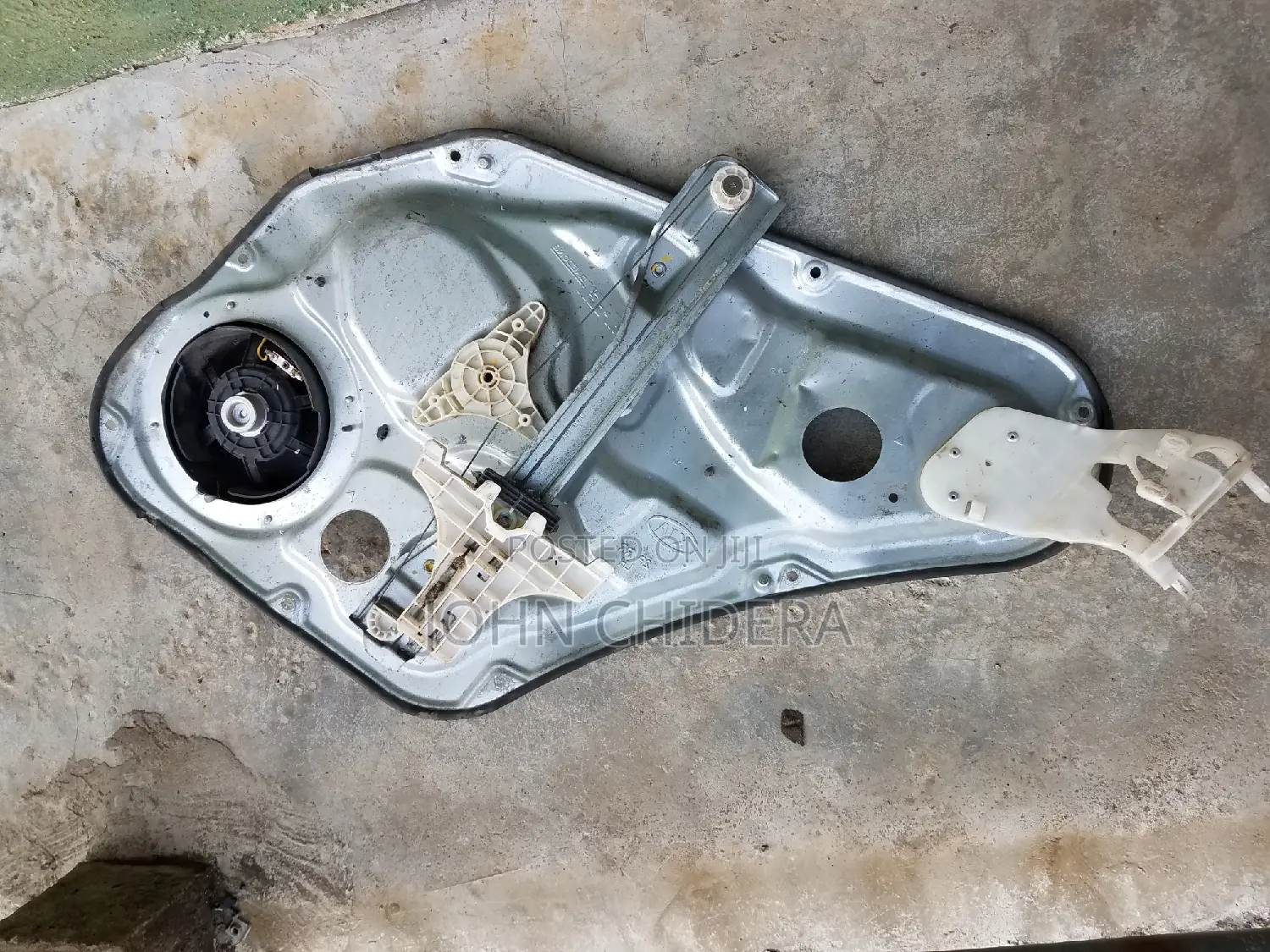 Glass Winner Pan for Kia Sorento 2013