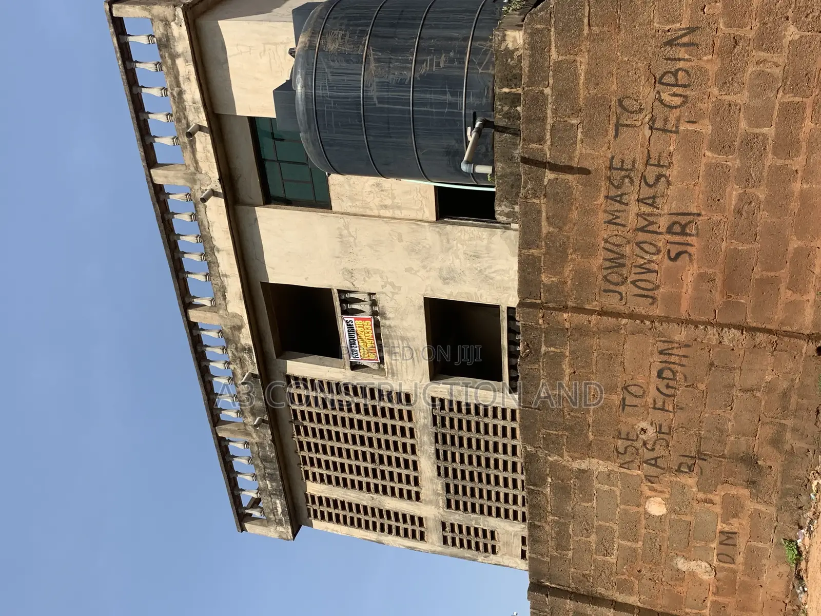 3bdrm Block of Flats in Iyana Church, Ibadan for sale