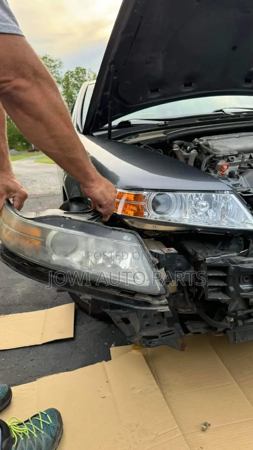 2005-2008 Headlights Acura Tl