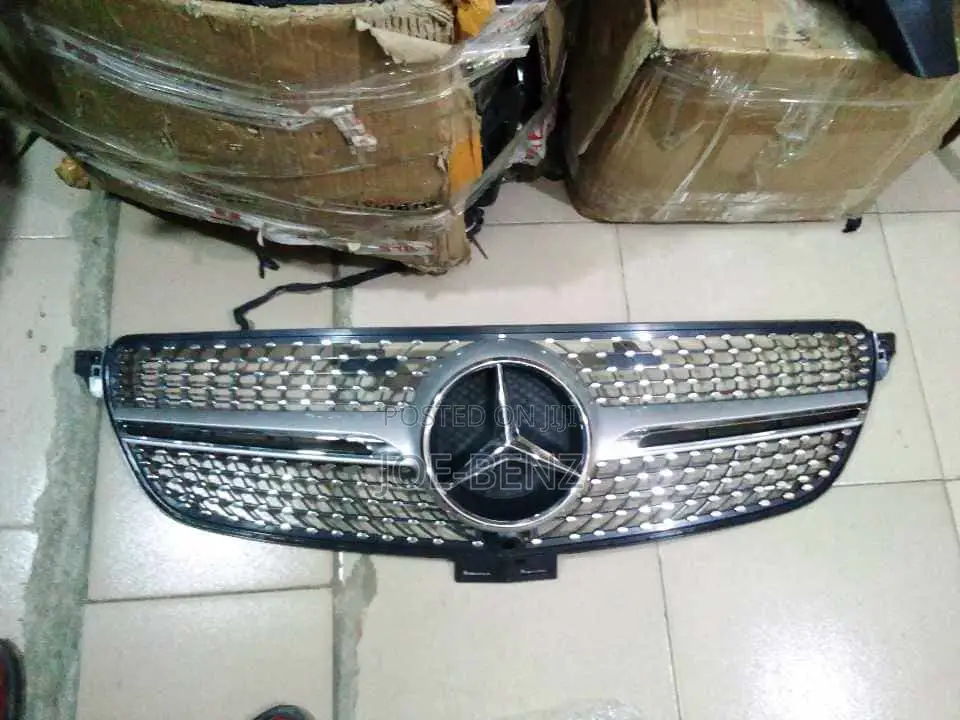 Ml350 2013 Front Bumper Diamond Grill