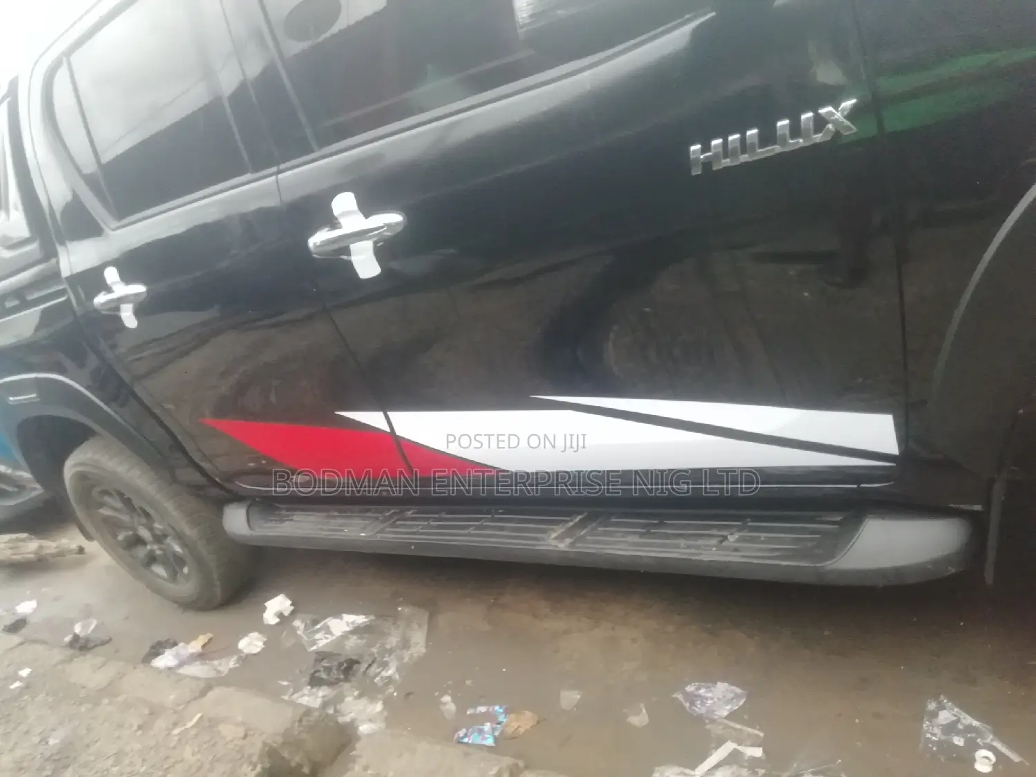 Toyota Hilux Rolling Boot Cover With Complete TRD Spoiler -: