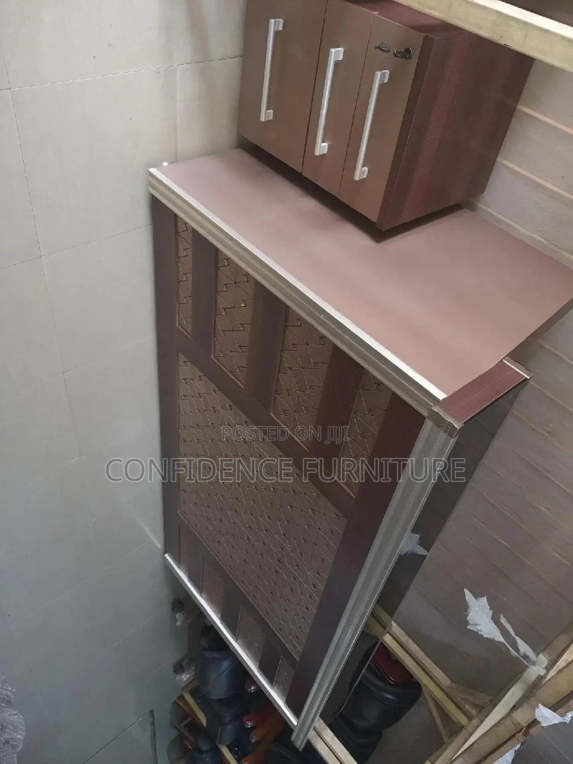 Quality Receptionist Desk With Side Drawer