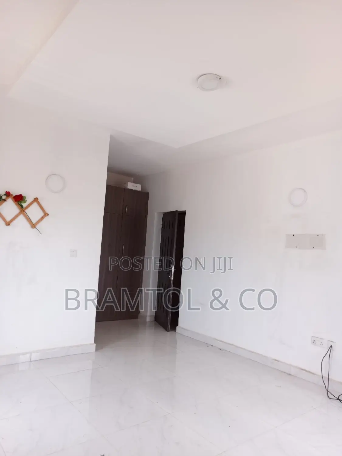 3bdrm Block of Flats in Kaura for rent