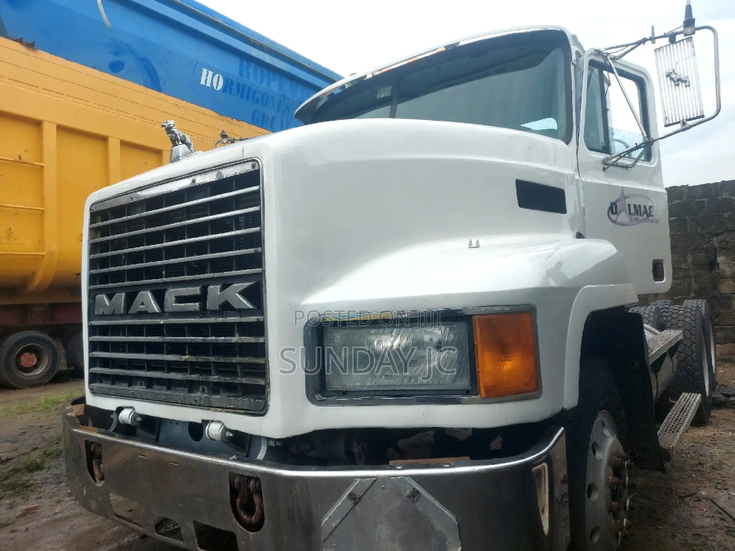 Foreign Used CH Mack Ten Tyres Head Truck Rotor Engine 470hp