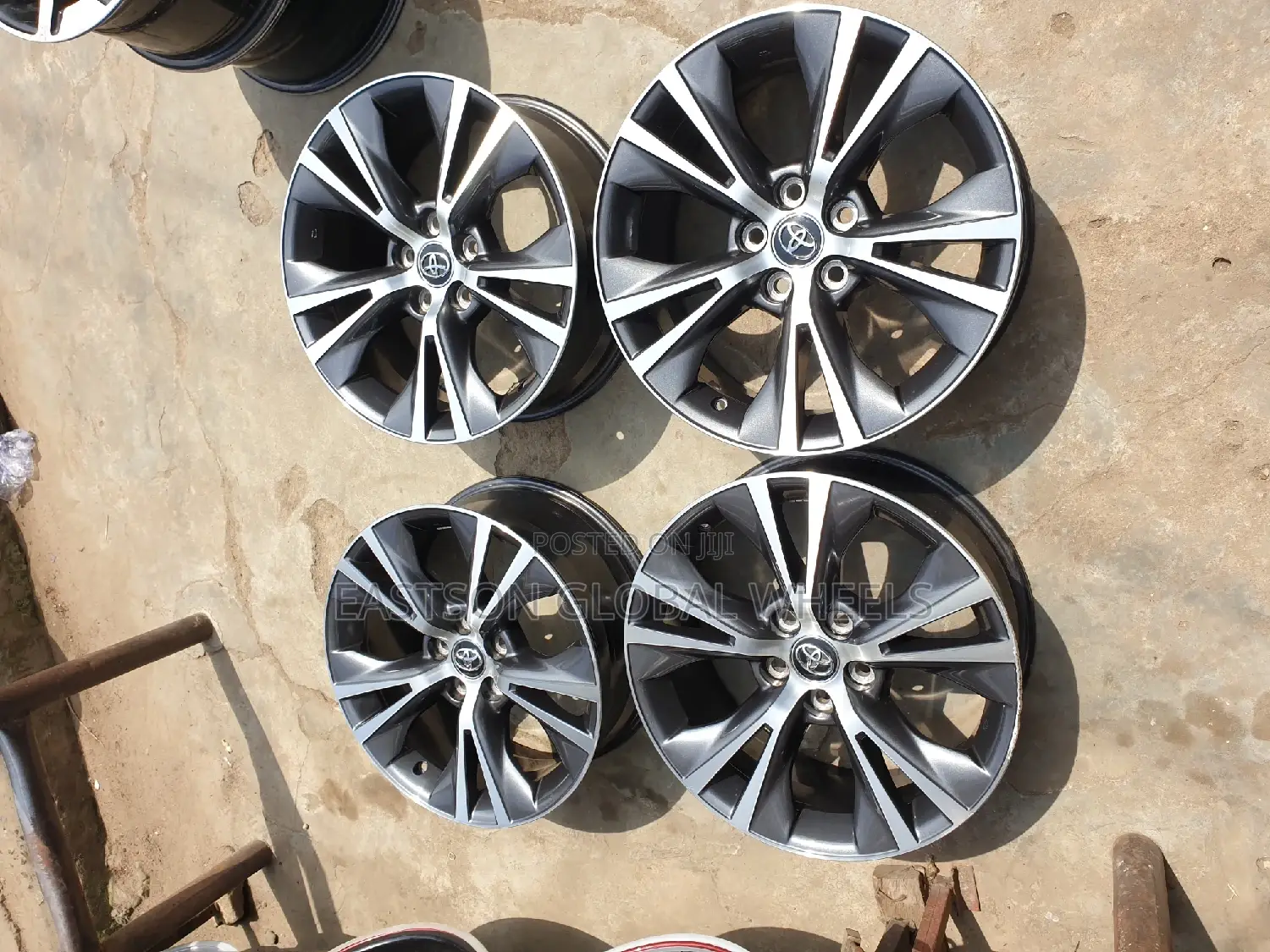 18 Inches, Highlander 018 Alloy Rim