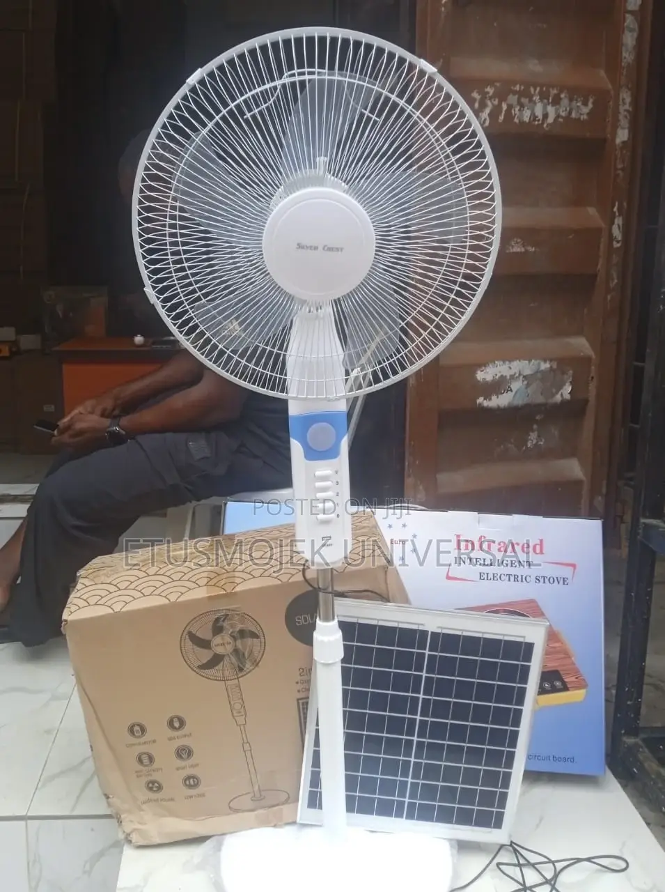 16inches Solar Rechargeable Standing Fan
