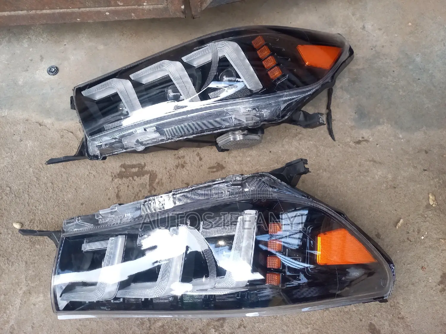Headlight for Toyota Hilux 2017 Available Dm