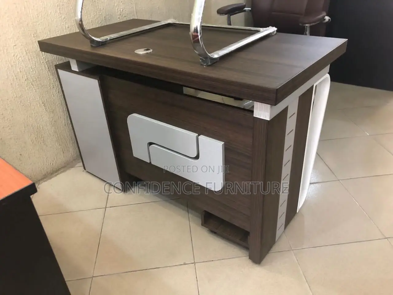 Portable Office Table