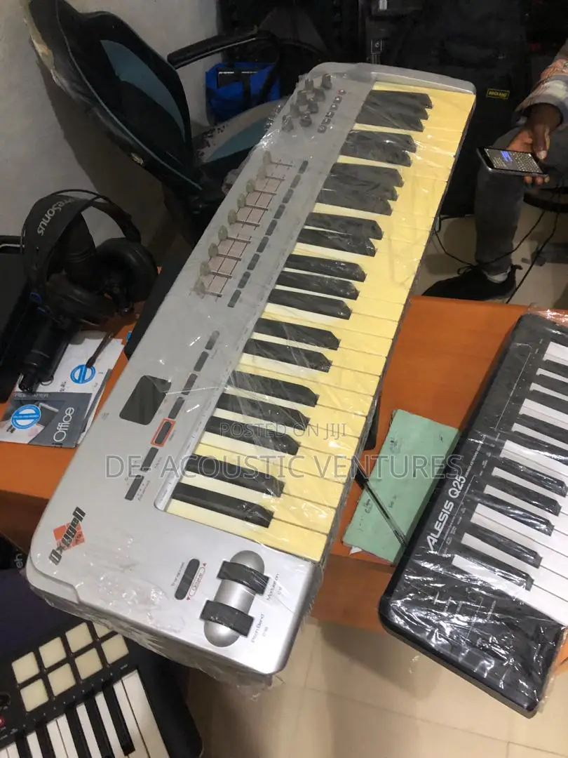 Maudio Oxygen 49 Uk Used Midi Keyboard
