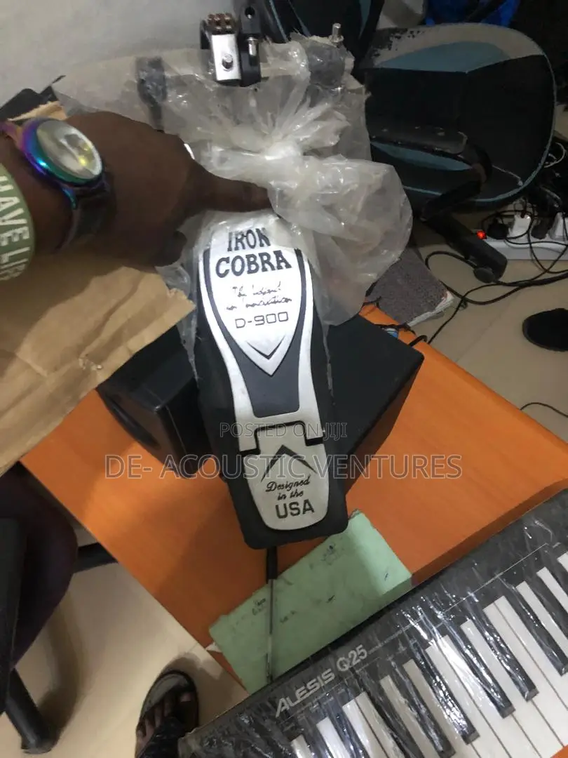 Iron Cobra D900 Made in USA Drum Pedal