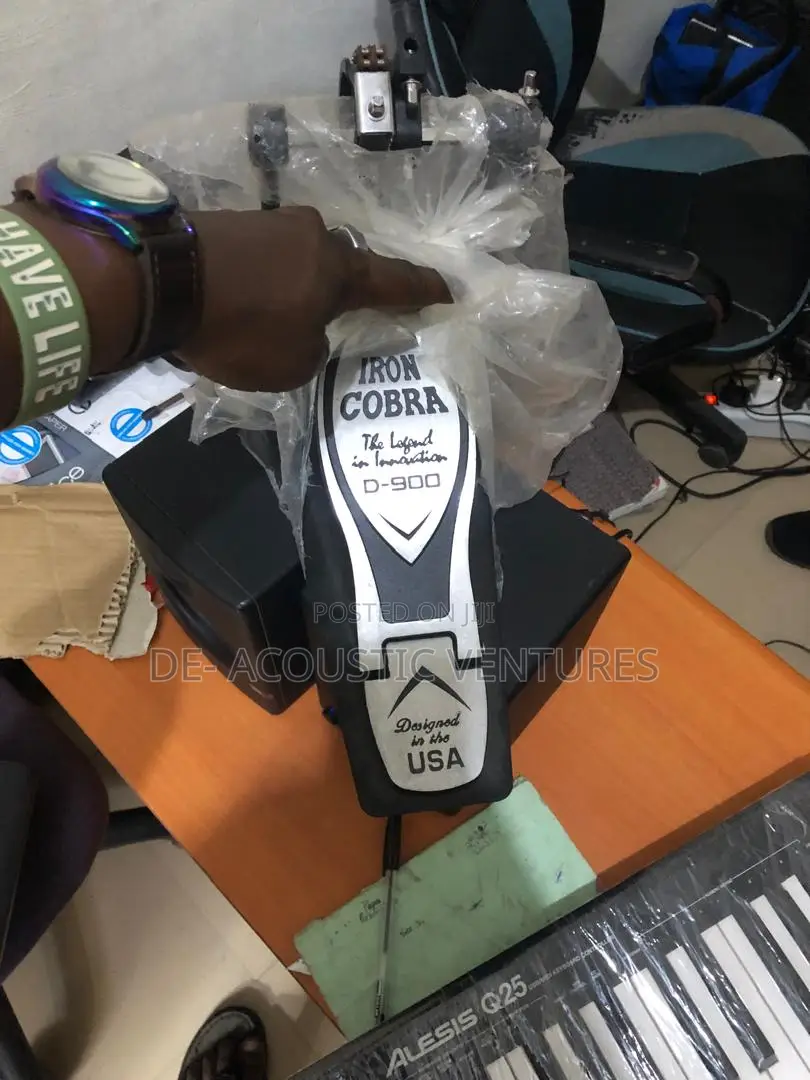 Iron Cobra D900 Made in USA Drum Pedal