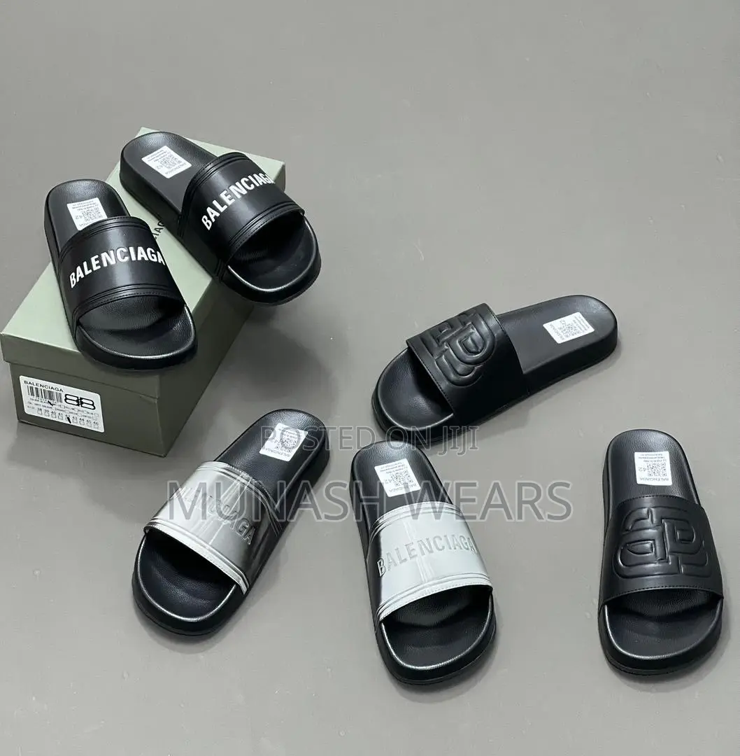 BALENCIAGA Leather Slide
