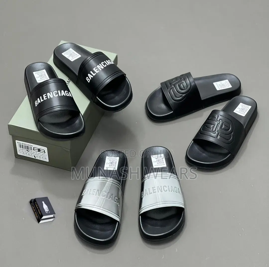 BALENCIAGA Leather Slide