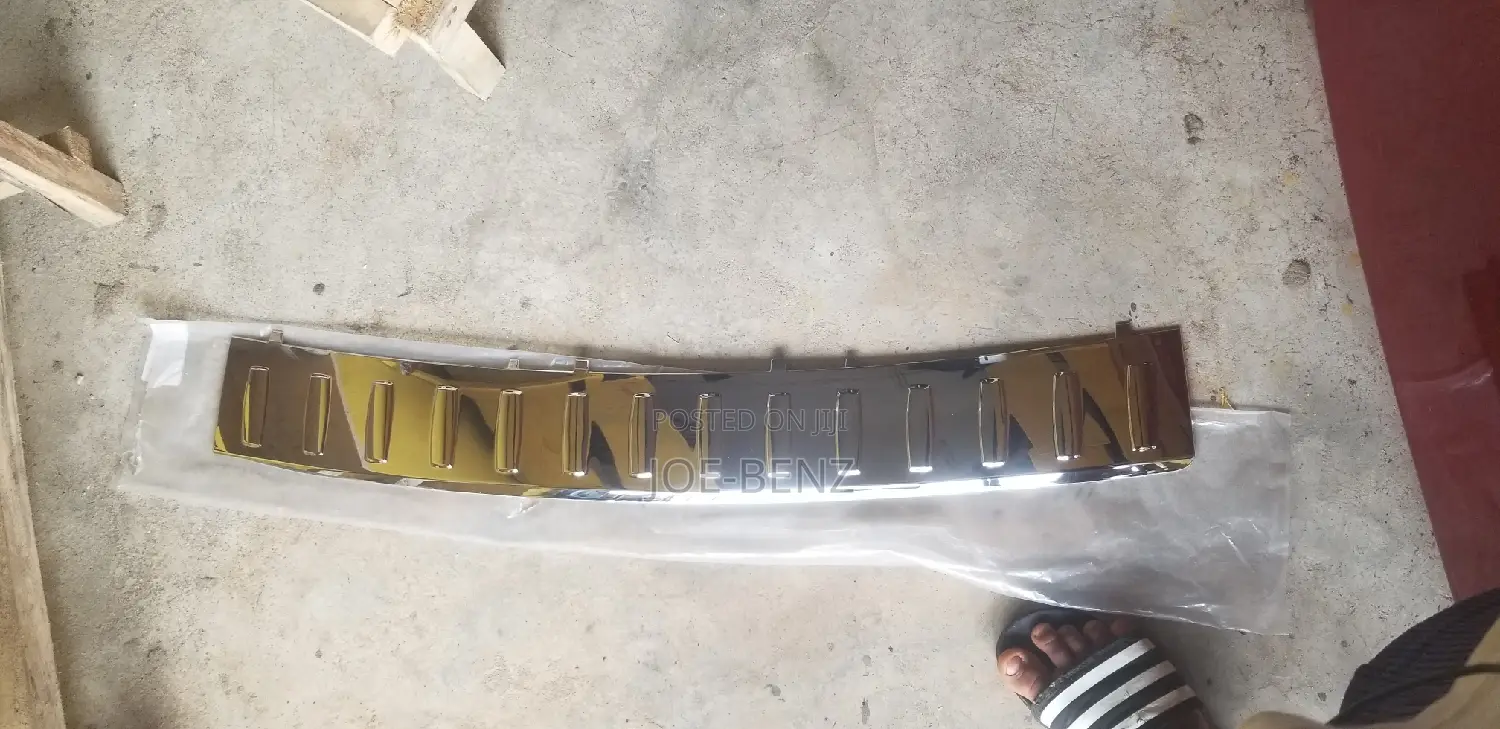 GLE350 Back Bumper Top Shining Crome