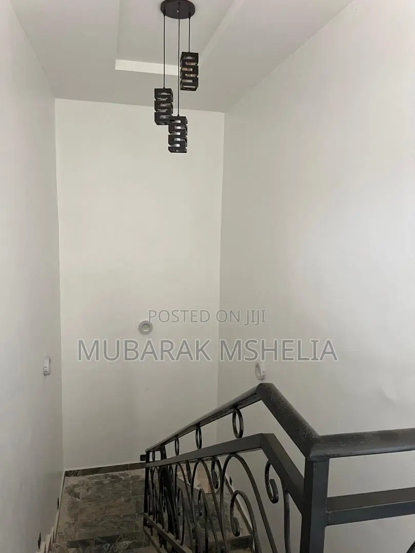 4bdrm Duplex in F01, Kubwa for sale