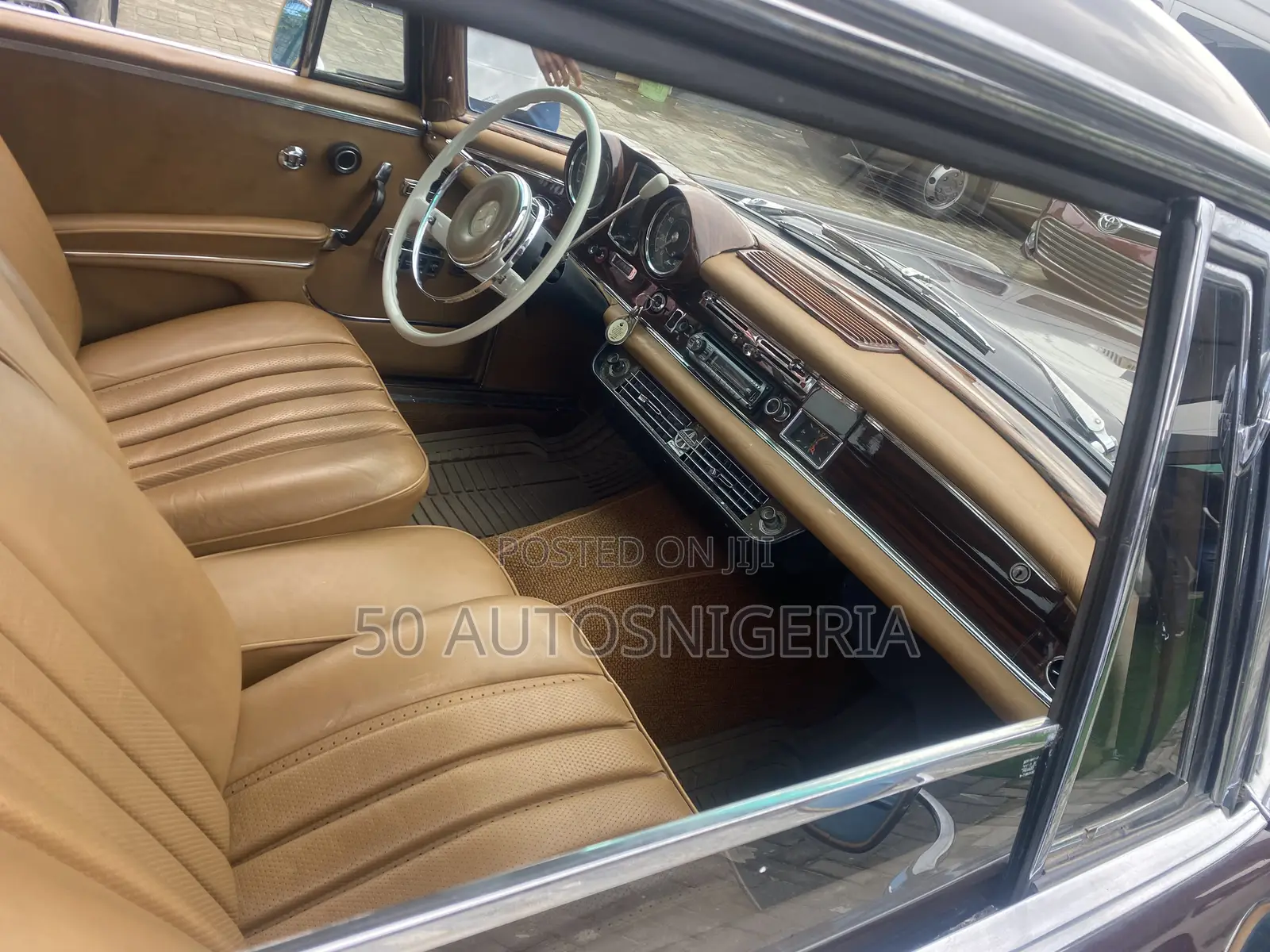 Mercedes-Benz E250 1979 Brown