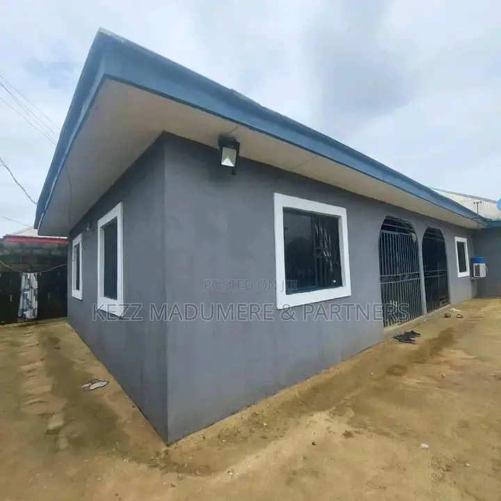 5bdrm Block of Flats in Sars Road , Port for sale