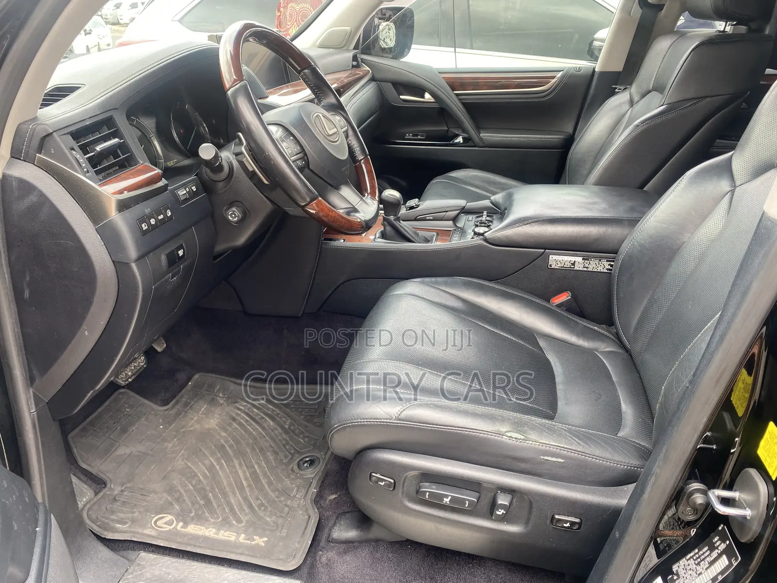 Lexus LX 570 AWD 2017 Matt Black