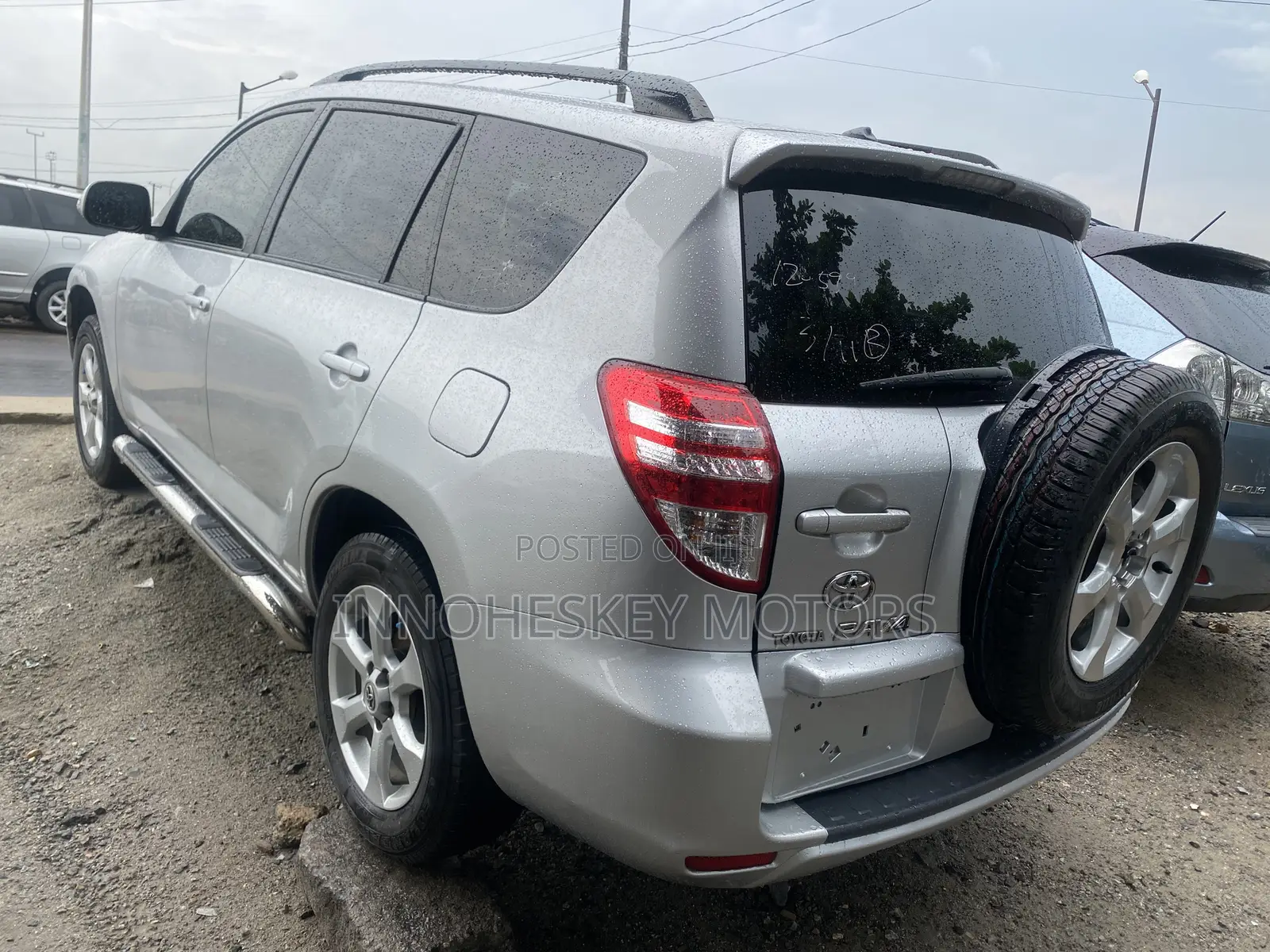 Toyota RAV4 2010 Silver