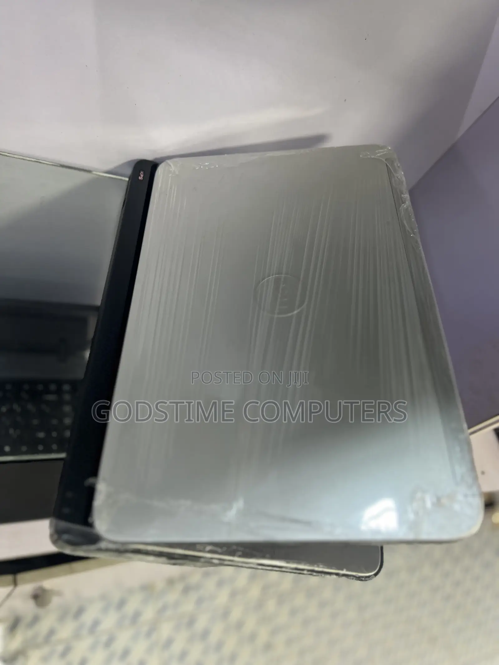 New Laptop Dell 16GB Intel Core I7 SSD 256GB