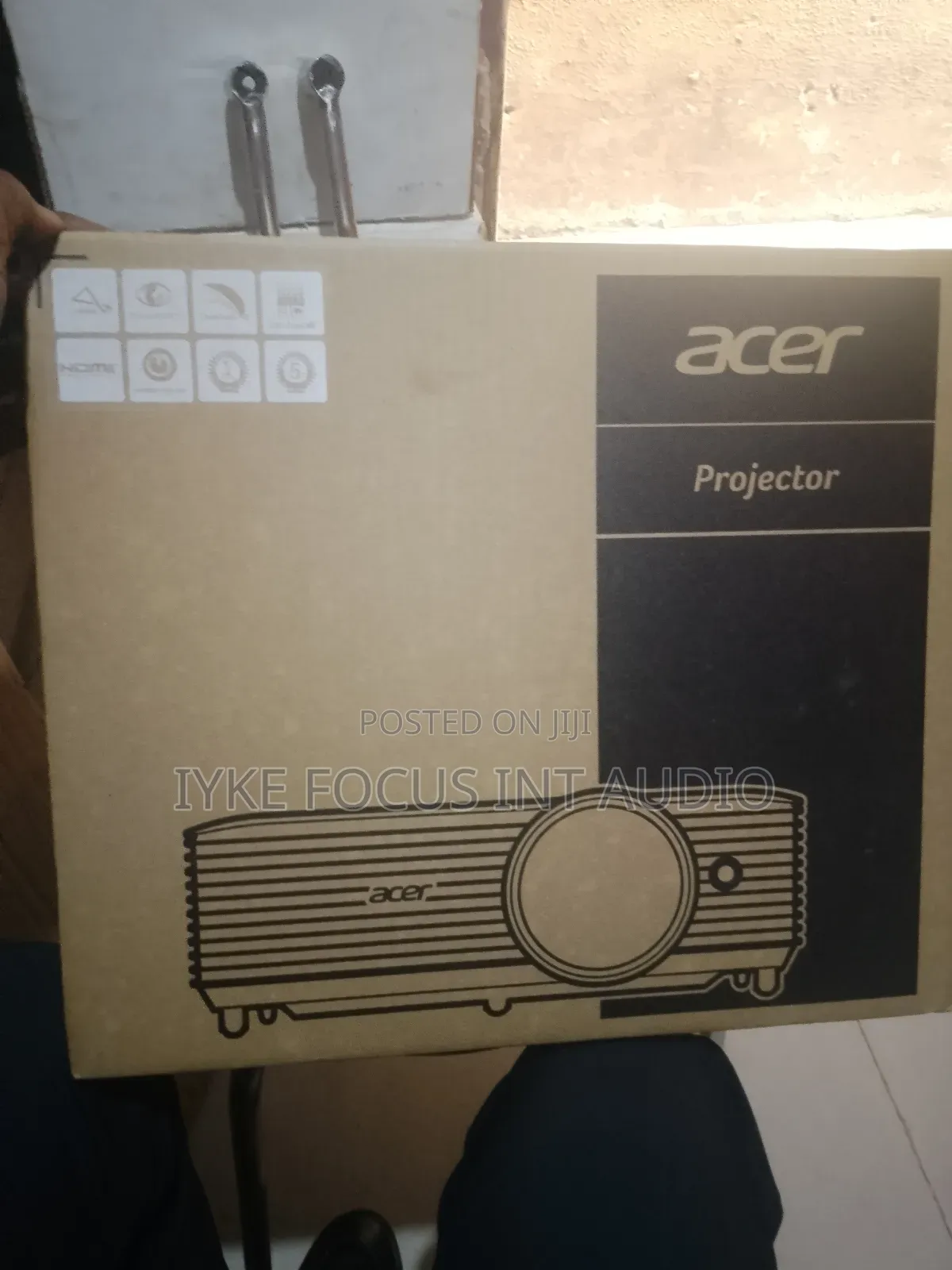 Acer Multimedia Projector 4000 Lumens