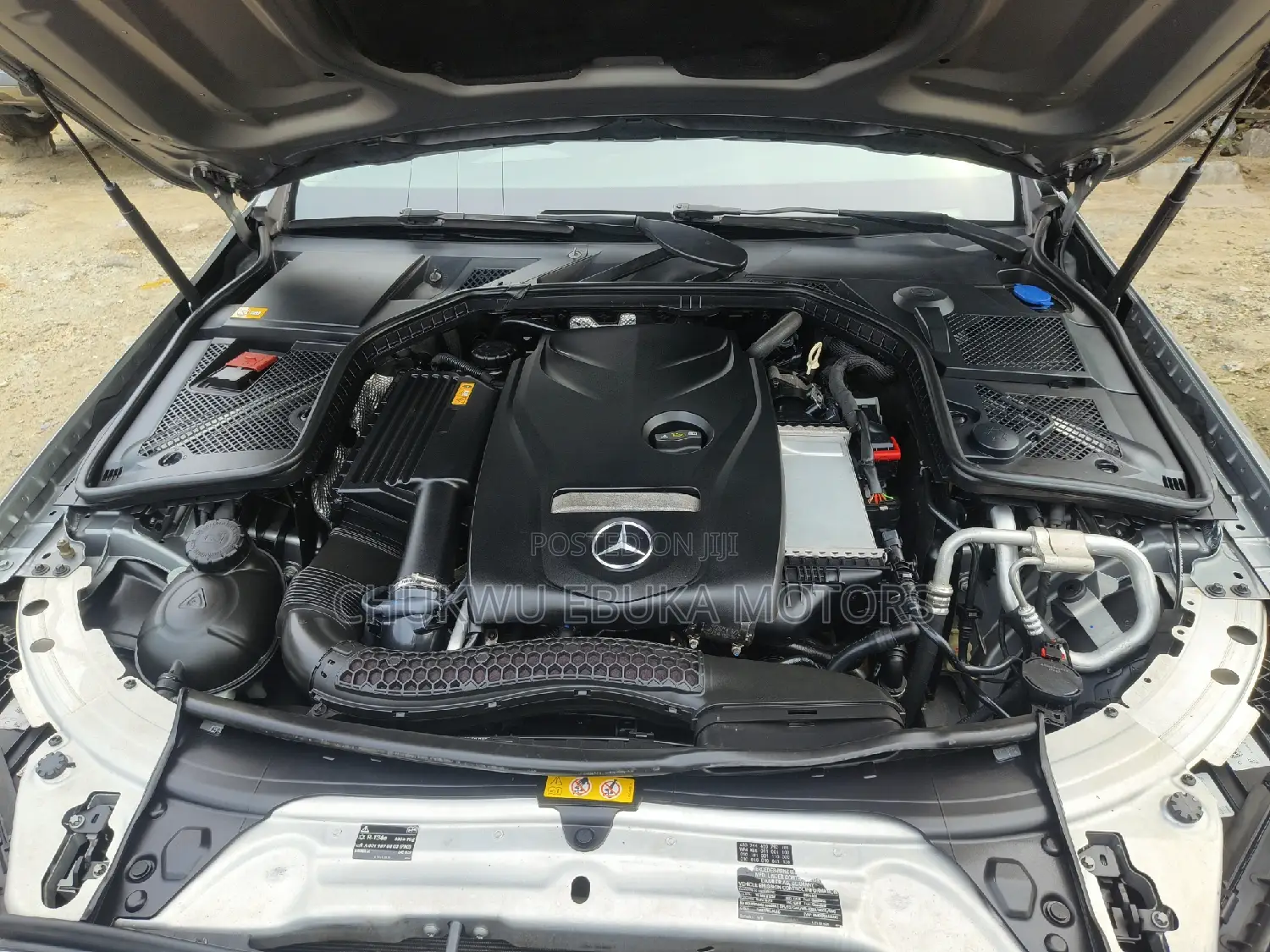 Mercedes-Benz C300 2016 Gray
