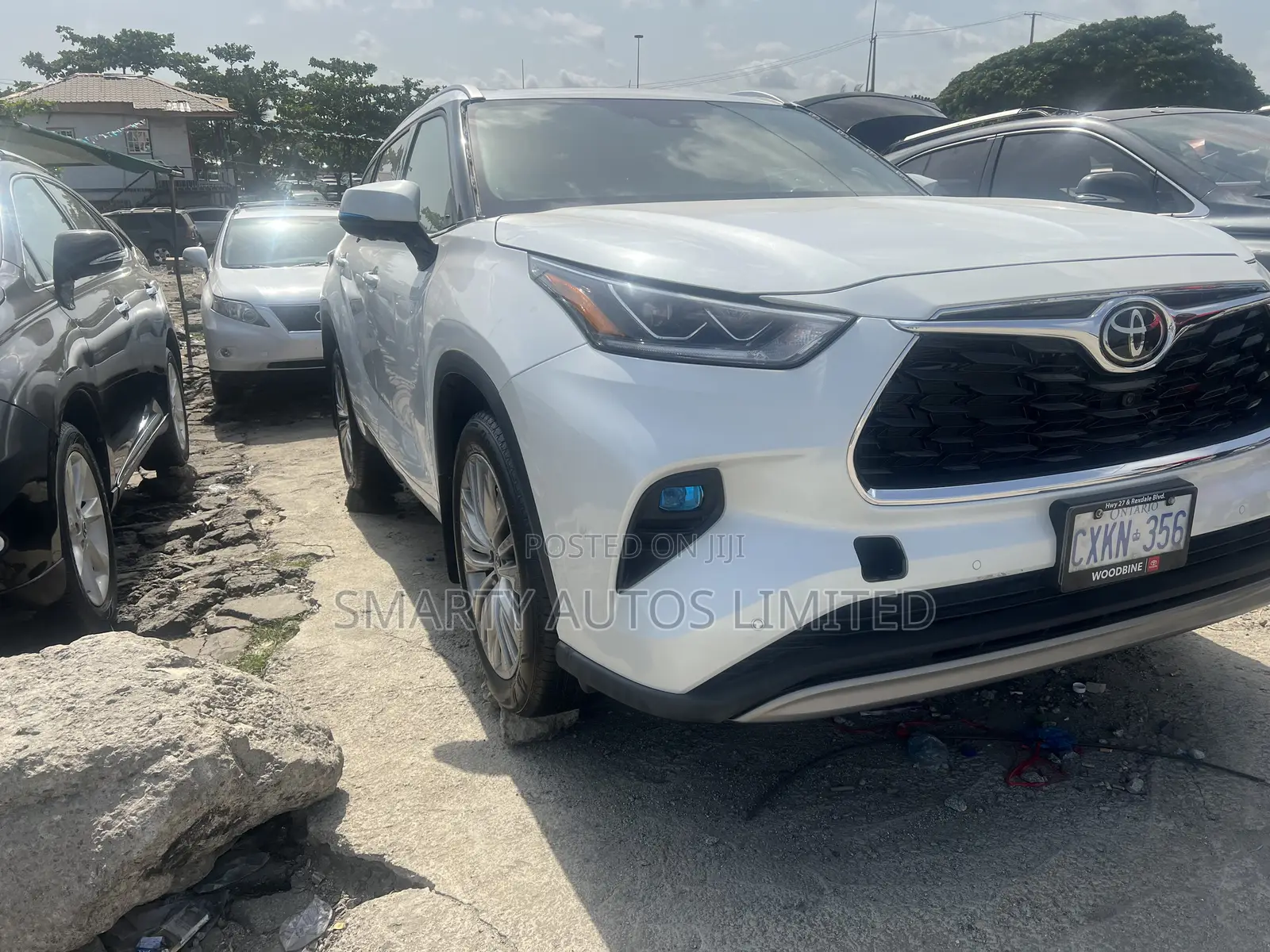 Toyota Highlander Platinum AWD 2023 White