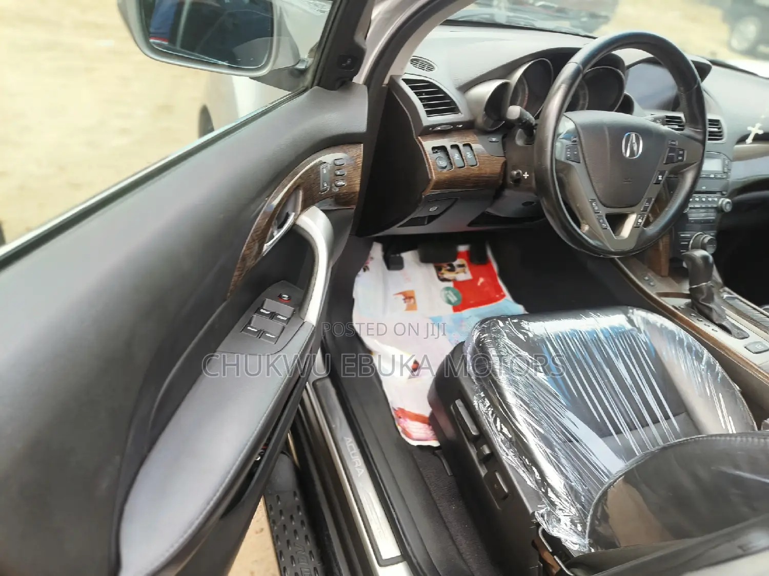 Acura MDX Advance Package SUV AWD (3.7L 6cyl 6A) 2011 Silver