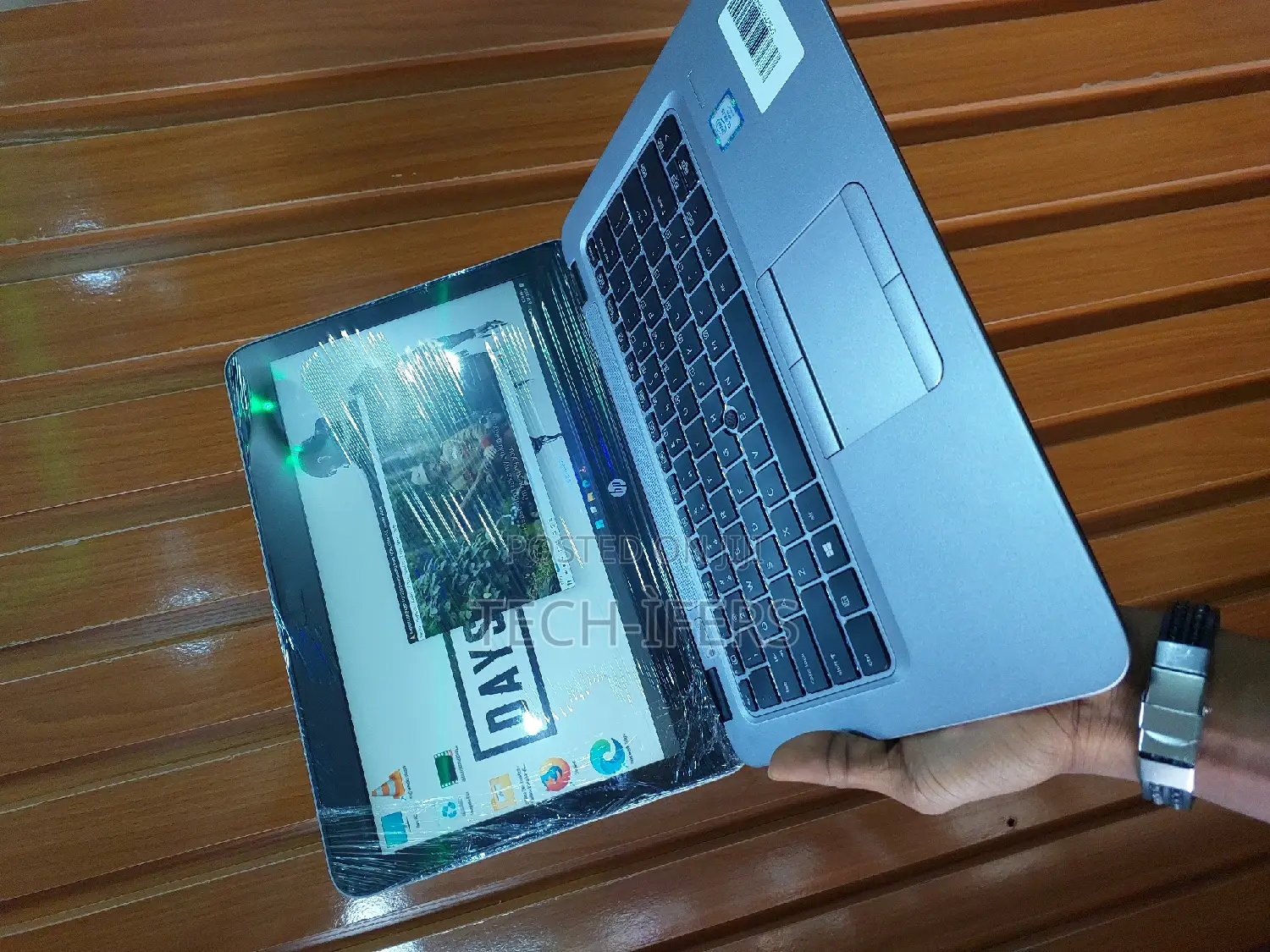 Laptop HP EliteBook 820 G3 8GB Intel Core I5 SSD 256GB