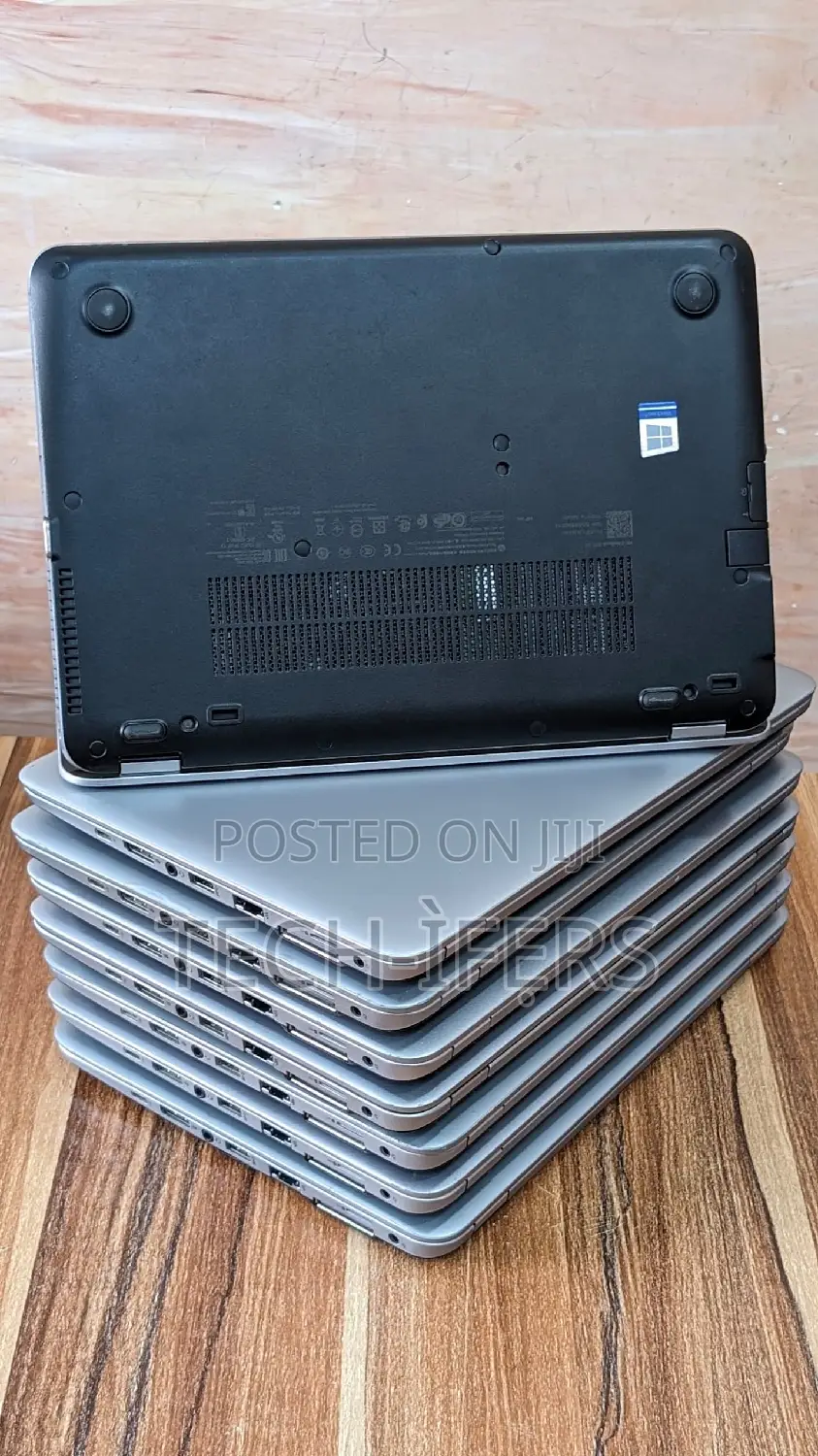 Laptop HP EliteBook 820 G3 8GB Intel Core I5 SSD 256GB