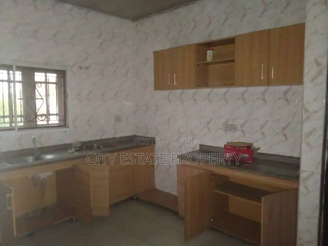 Furnished 10bdrm Block of Flats in Omachi Estate, Port-Harcourt