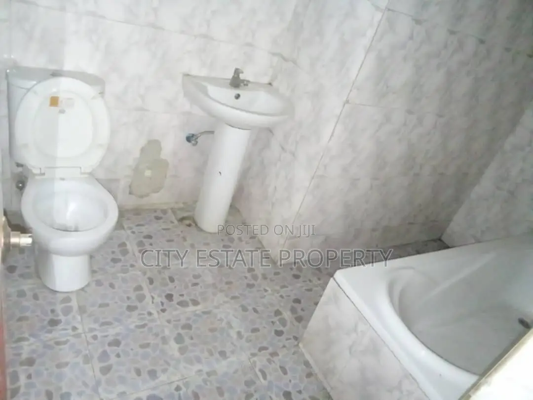 Furnished 10bdrm Block of Flats in Omachi Estate, Port-Harcourt