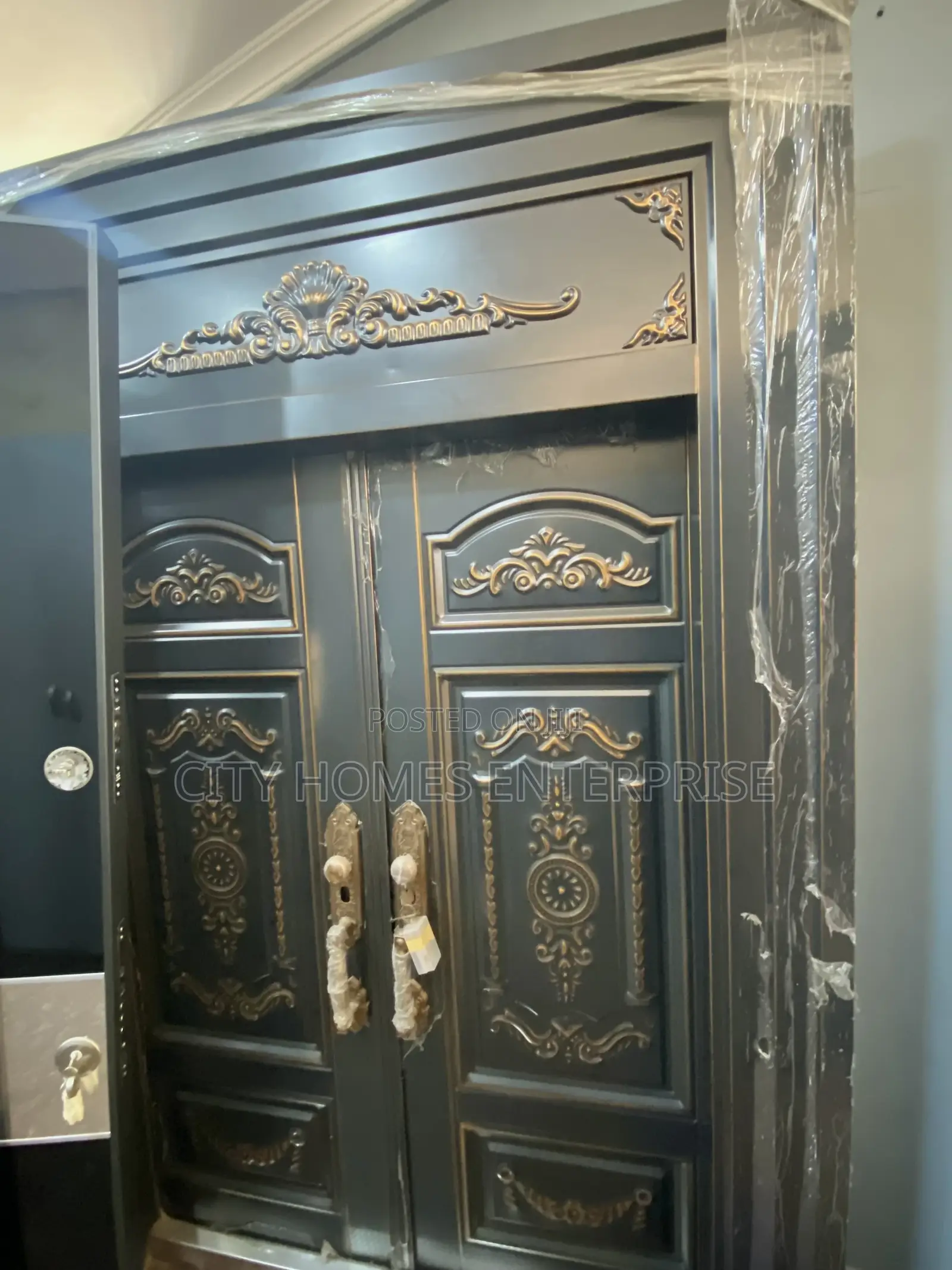 Modern Executive German 5ft Normal Height Cast Door With Ark