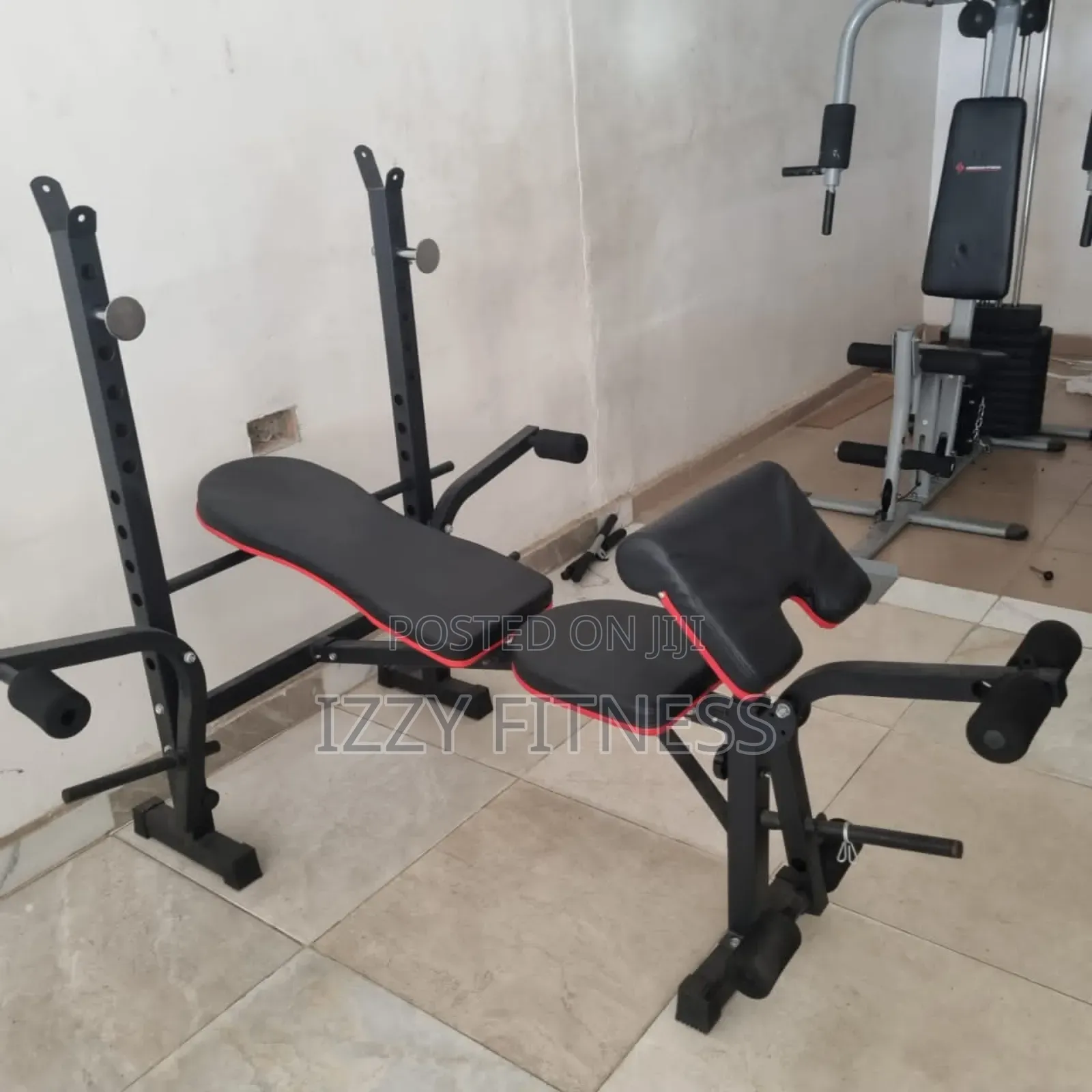 Weight Bench With Butterfly Hand