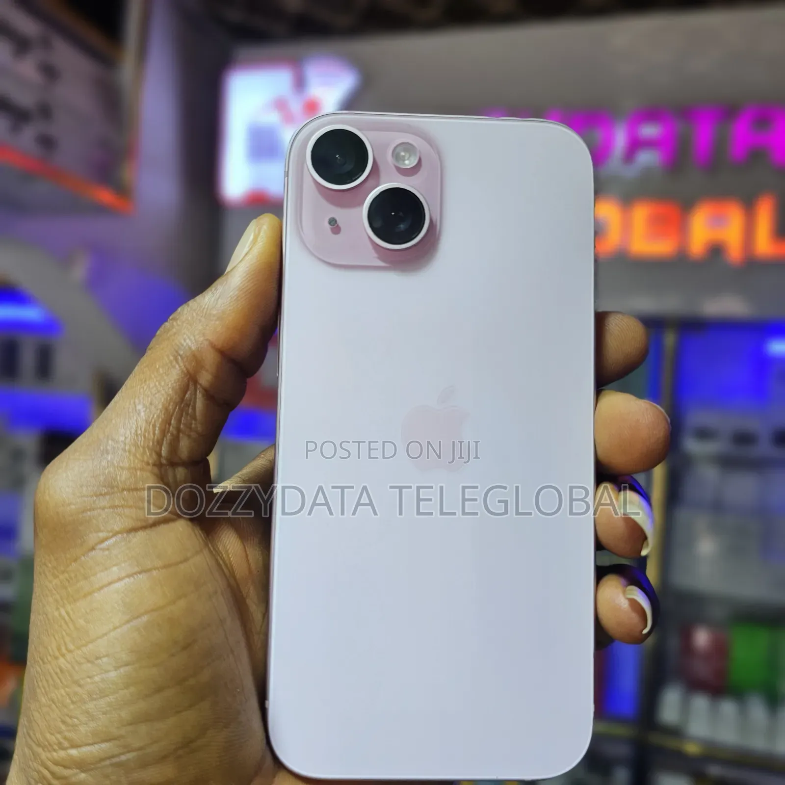 Apple iPhone 15 256 GB Pink