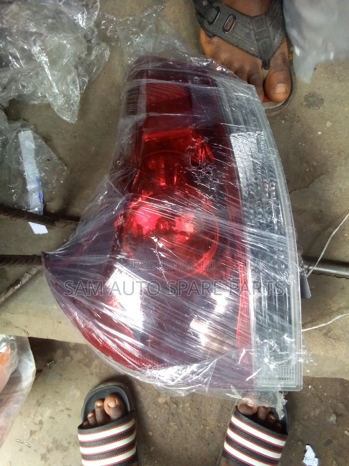 Toyota Venza Back Real Light Right Side 2015 Model