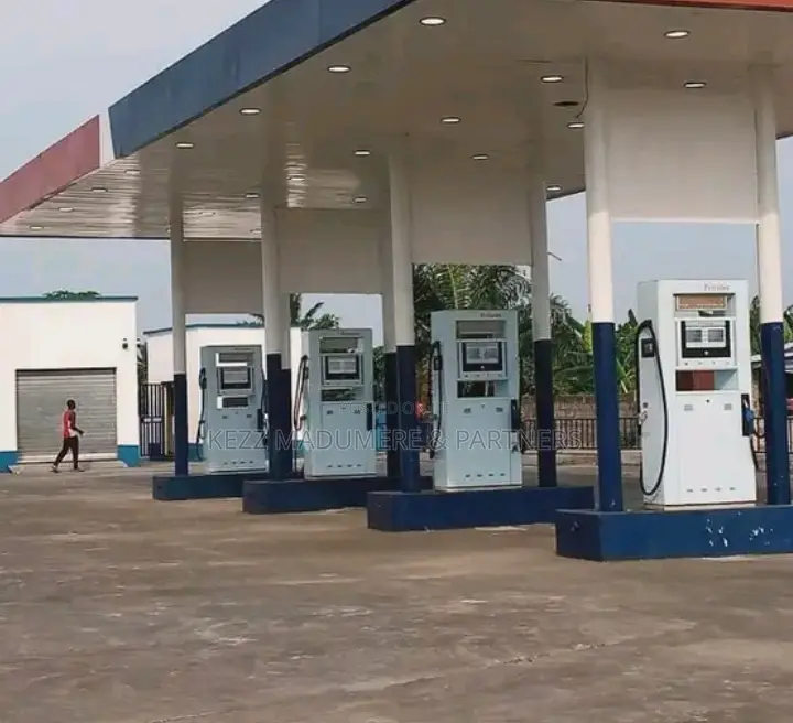 For Sale : Filling Station With 6 Pumps