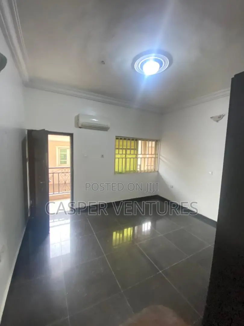 1bdrm Room & Parlour in Bera, Chevron for rent