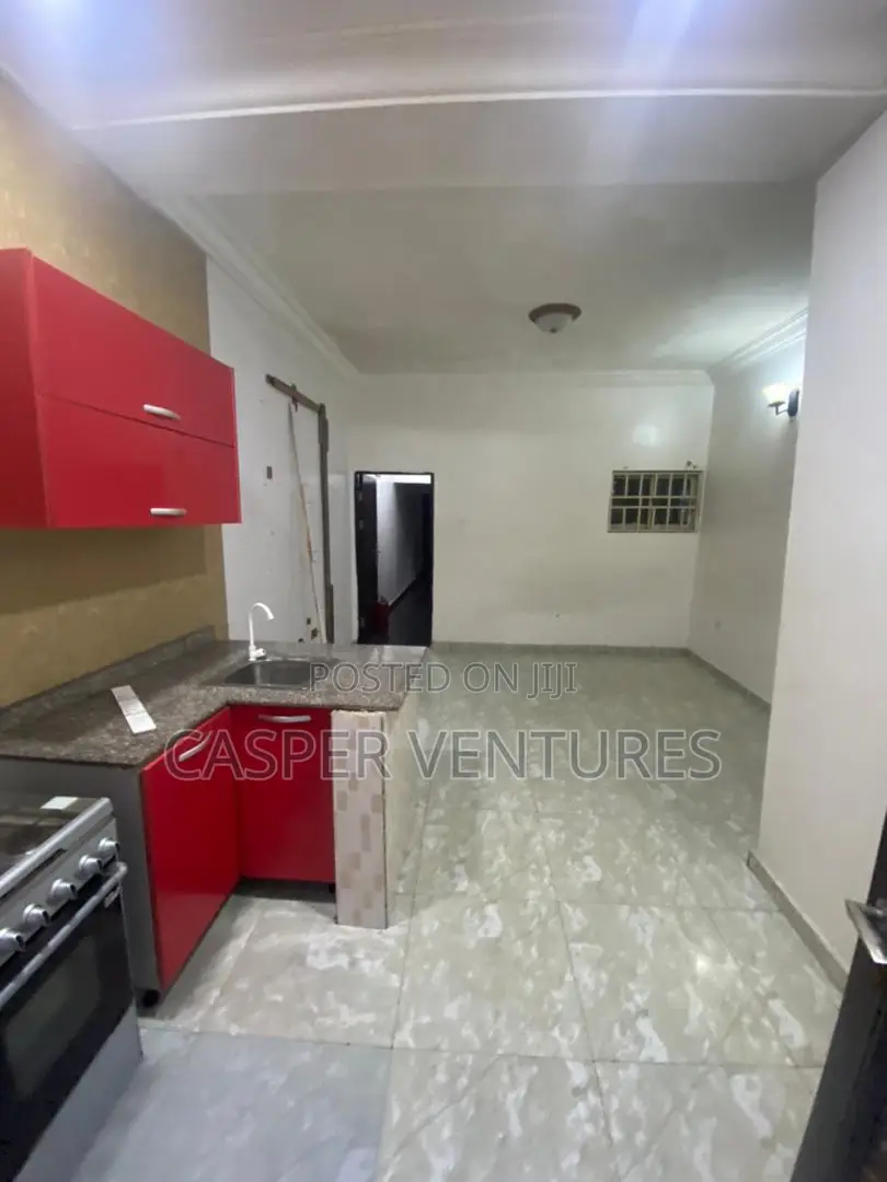 1bdrm Room & Parlour in Bera, Chevron for rent