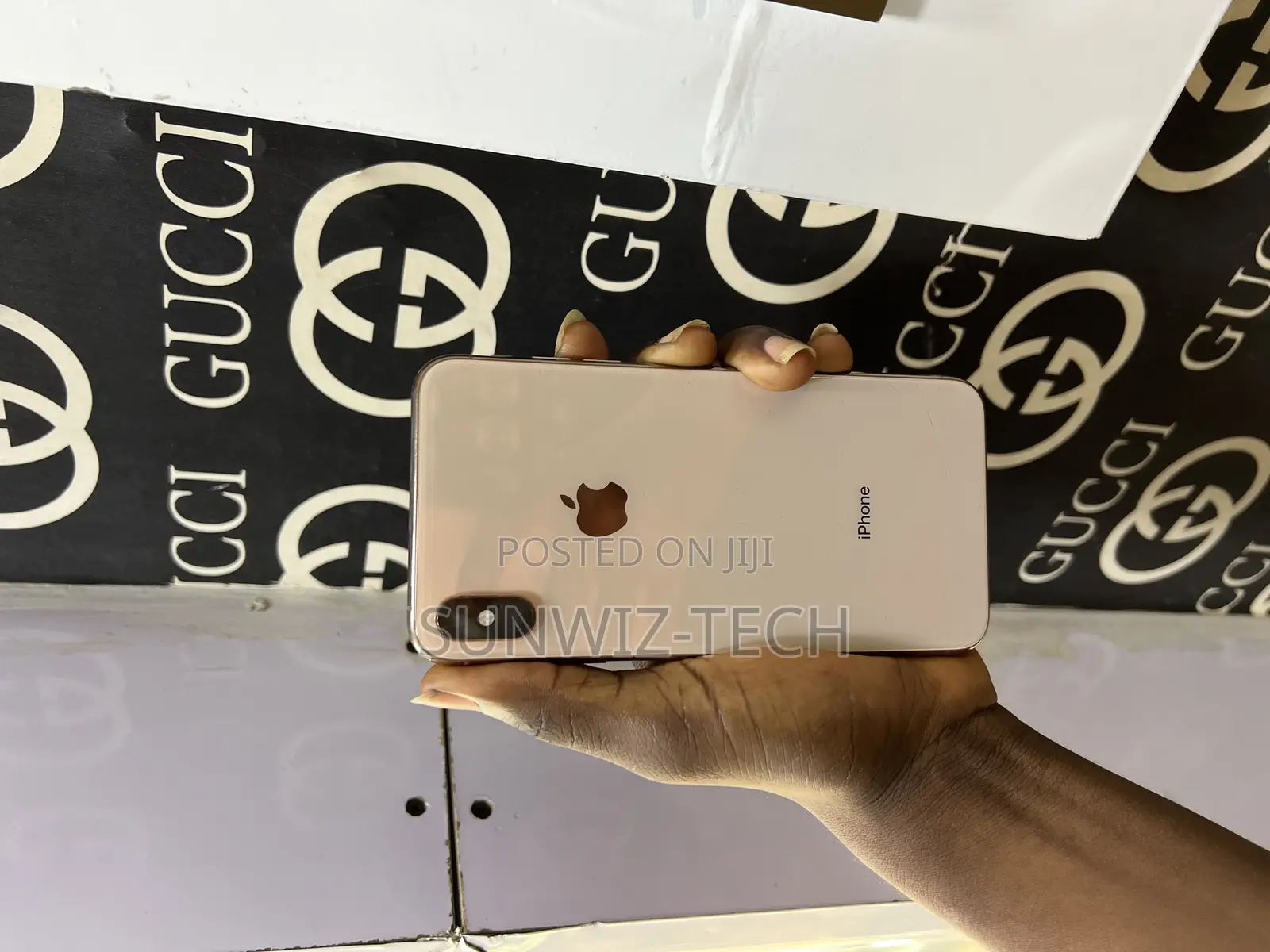 Apple iPhone XS Max 64 GB Gold