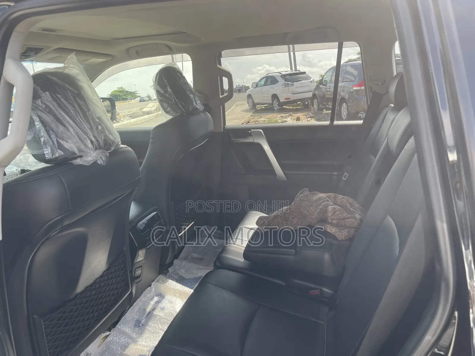 Toyota Land Cruiser Prado 2022 Black