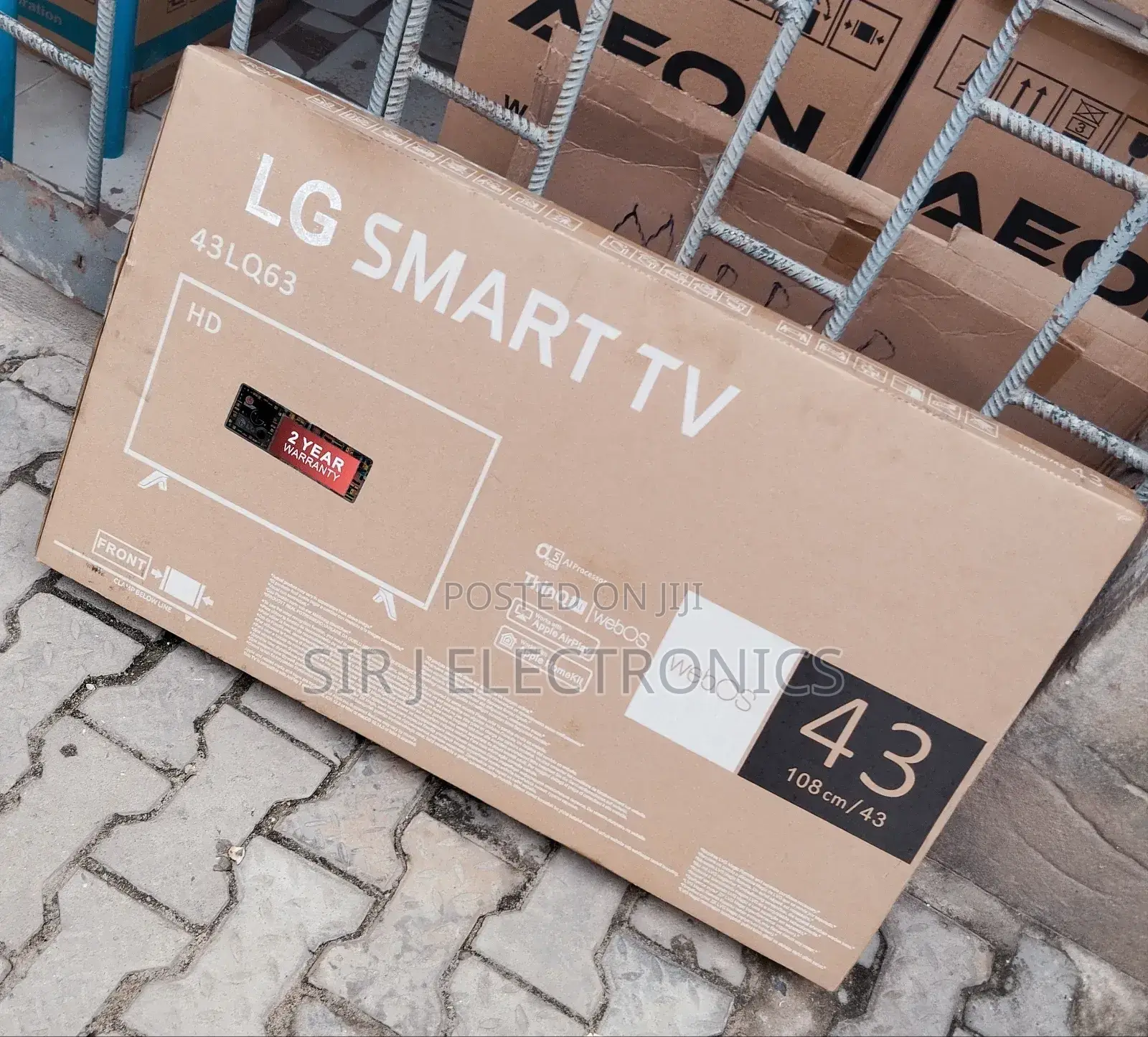 43" LG Smart UHD TELEVISION+ Netflix+ Youtube+ Warranty