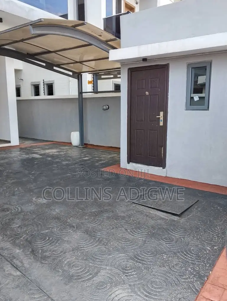 4bdrm Duplex in Orchid Estate for sale