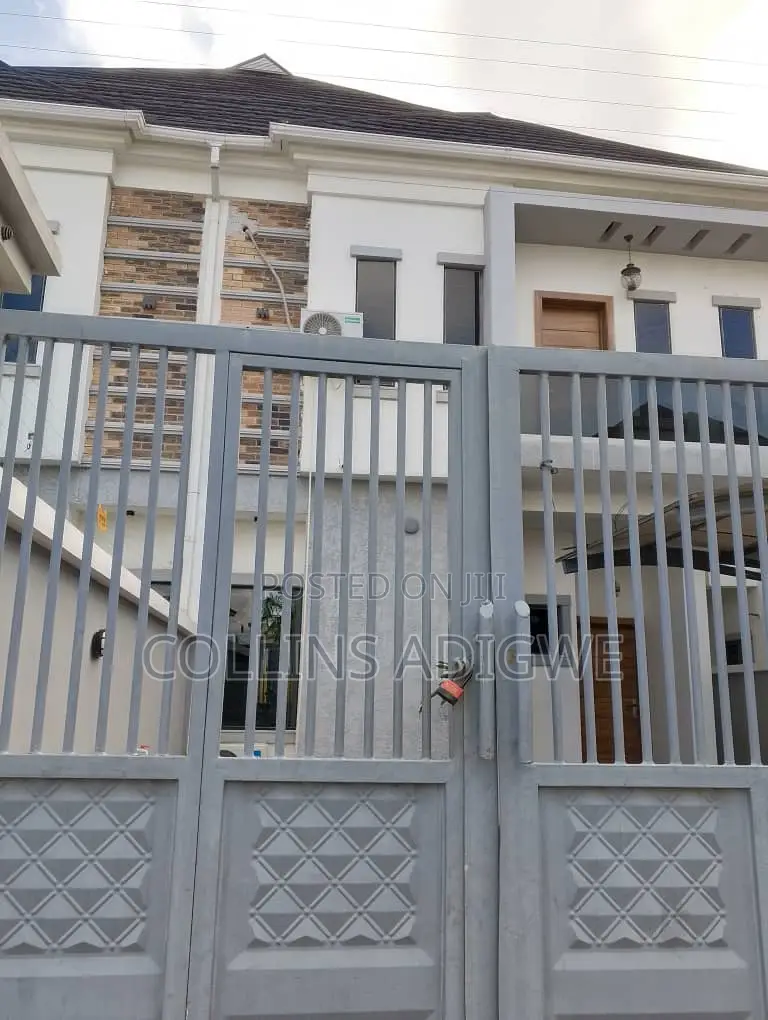 4bdrm Duplex in Orchid Estate for sale