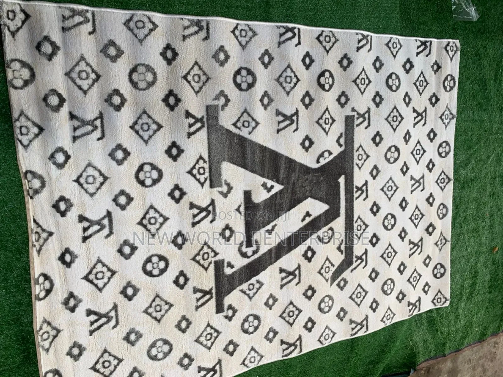 4by6 Modern LV Design Turkish Centre Rug