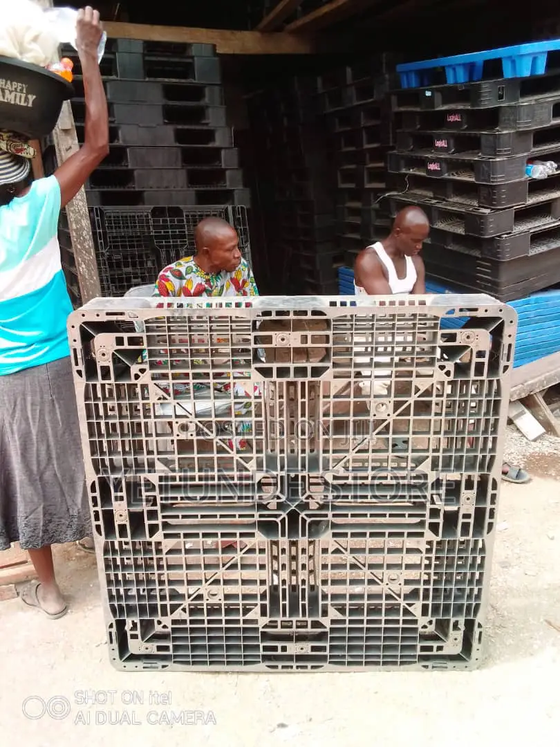 Statics Rubber/Plastic Factory Pallets 120*100
