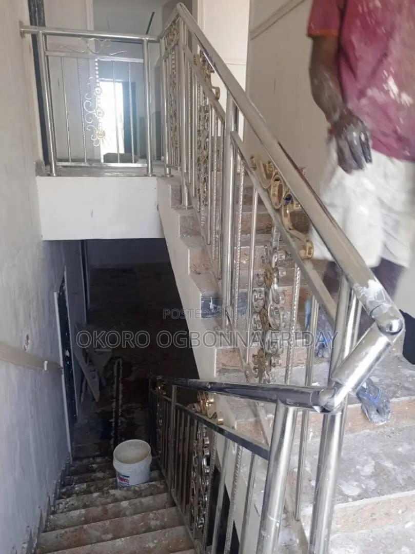 Dion Style of Handrail